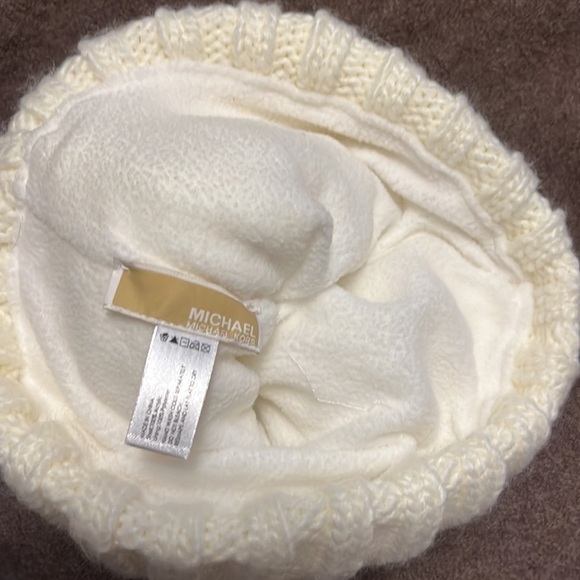 Michael Michael Kors ivory cableknit hat with gold logo bar, new main image 5